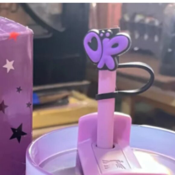 Olivia Rodrigo Stanley With OR Signature Straw Cover *limited edition* NIB - Picture 2 of 6